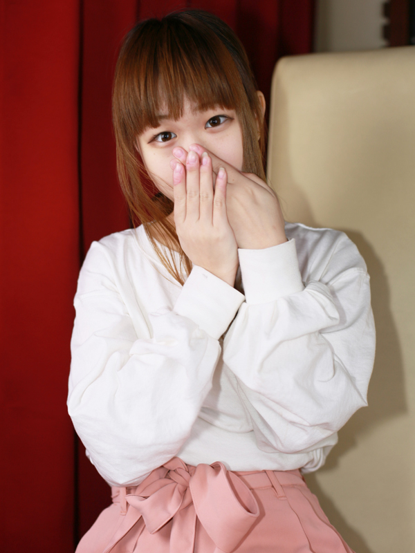 激安ヌキ道楽・神戸店 きあら 25歳 T：148cm　B：82(C)　W：54　H：83