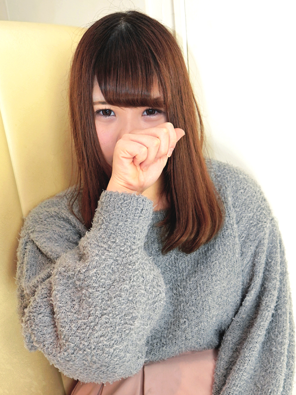 激安ヌキ道楽・神戸店 みおり 25歳 T：164cm　B：86(E)　W：56　H：88