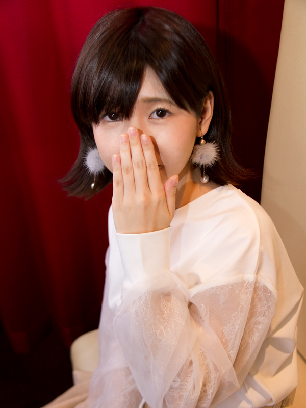 激安ヌキ道楽・神戸店 みゆう 26歳 T：154cm　B：84(D)　W：55　H：83